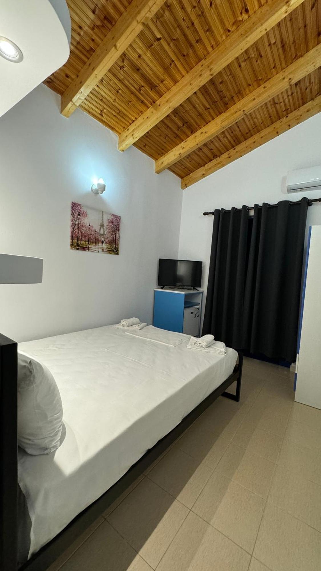 Itaka Summer Rooms Lukova Zewnętrze zdjęcie